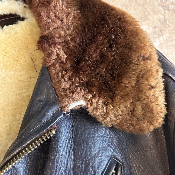 Vintage Men’s 1950s Windward Brown Horsehide Leather Jacket Med Mouton Collar. - Picture 9 of 16